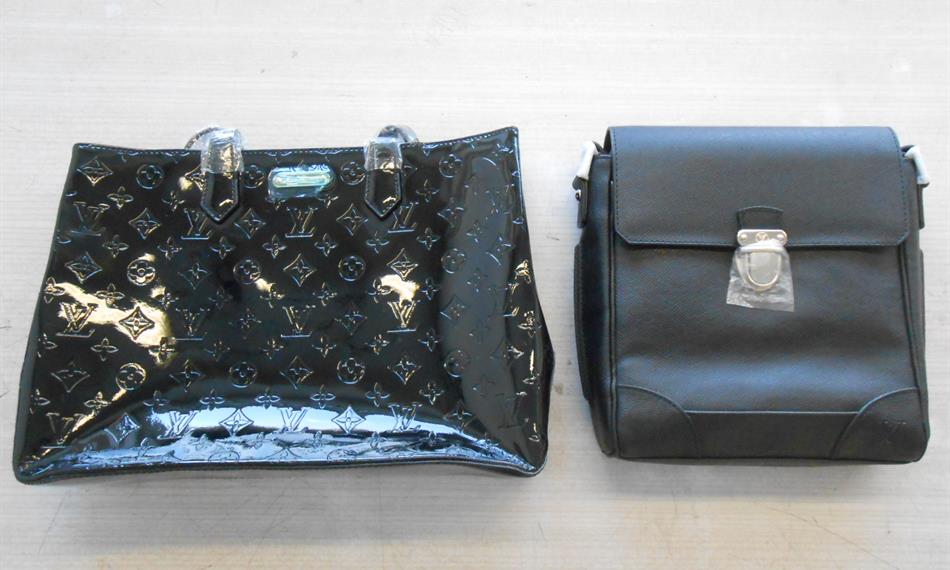 2015-12-9-1453kabelky  Vuitton.JPG